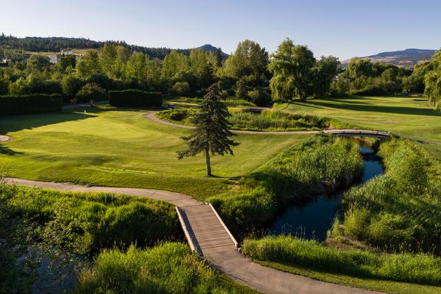 SEASONAL GOLF SHOP ATTENDANT